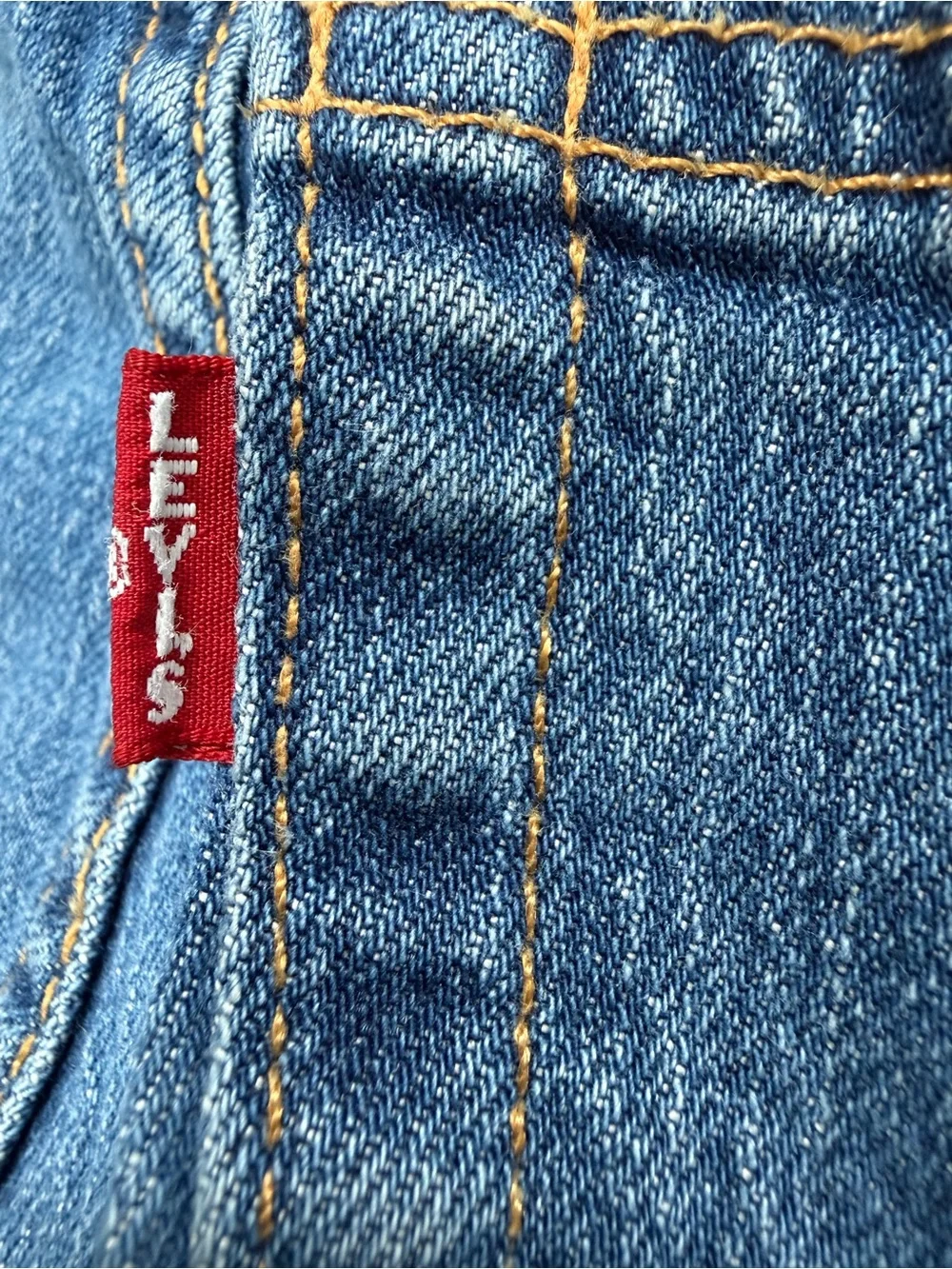 Levis excellent pre